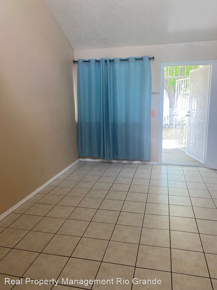 6515 Trujillo Rd Sw - Photo 2 of 8