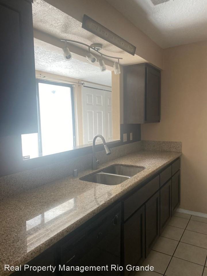 6515 Trujillo Rd Sw - Photo 3 of 8