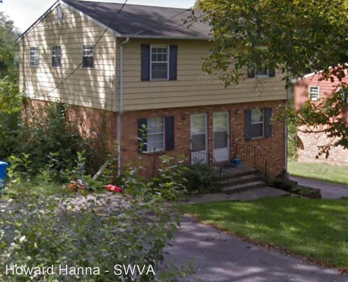 426 Ceylon Street NE - Photo 2 of 6