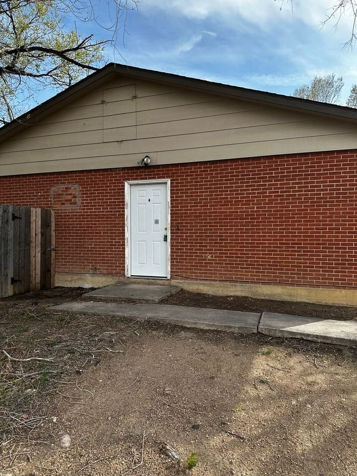 373 & 375 S Greensboro - Photo 2 of 15