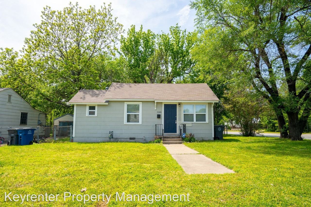 1248 N Winston Ave - Photo 2 of 11