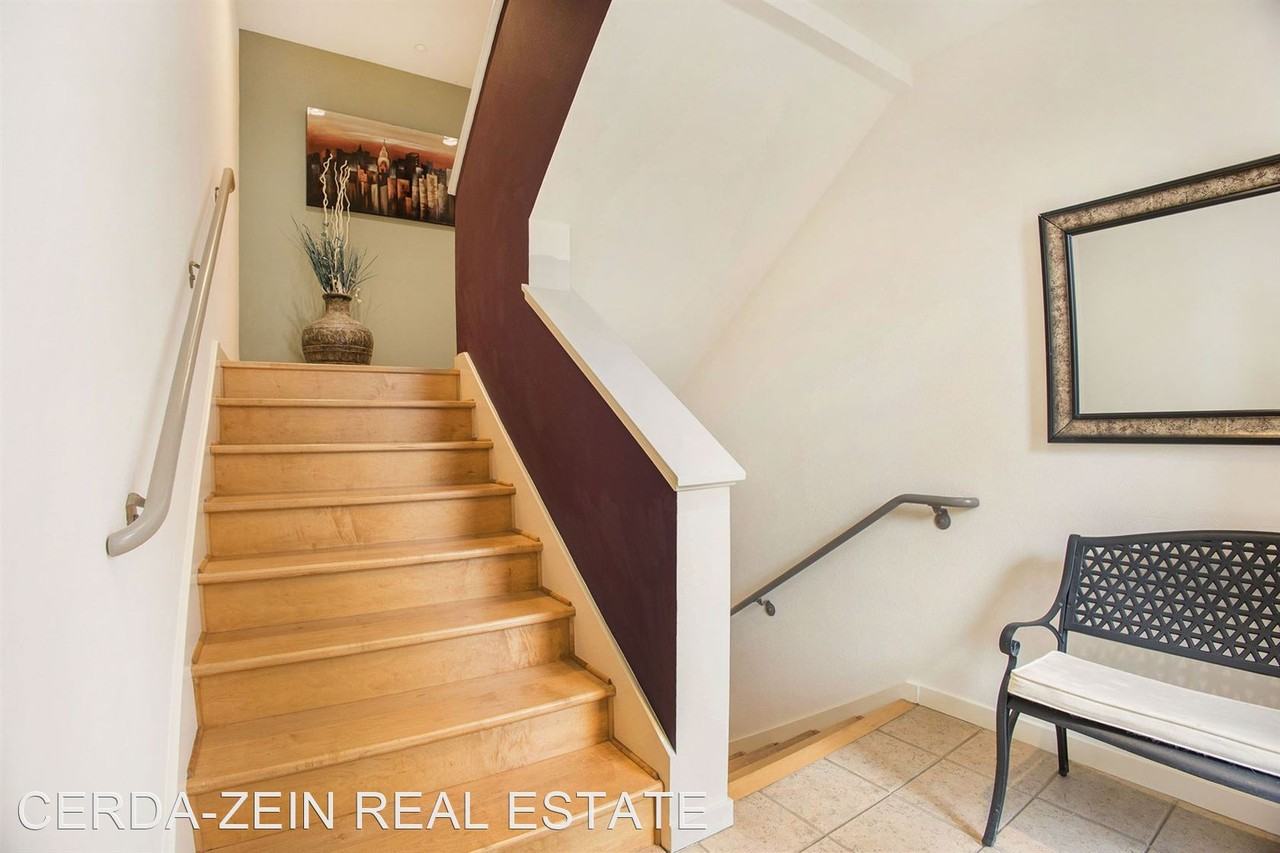 333 Channel Way - Photo 3 of 50