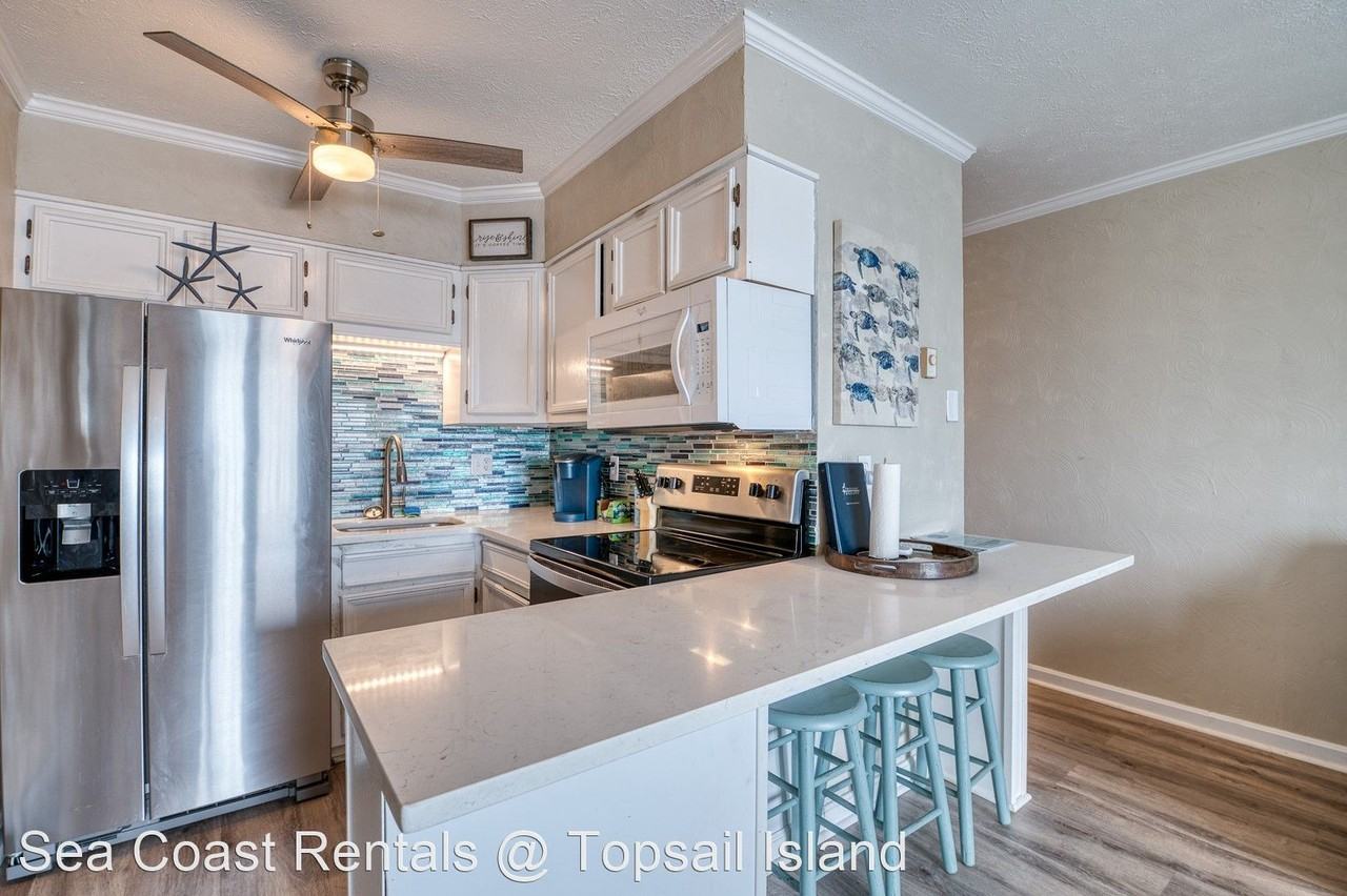 2174 New River Inlet Rd Bldg 8 #387 - Photo 3 of 9