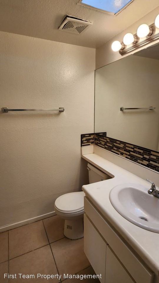 594 E CHUCKWALLA - Photo 2 of 8