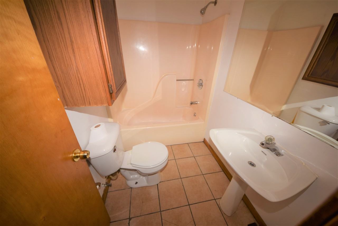 507 S Wesley St - Photo 3 of 7