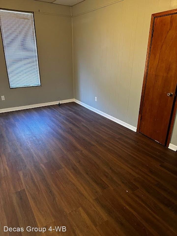 1530-1532 Darmouth Duplex - Photo 3 of 13