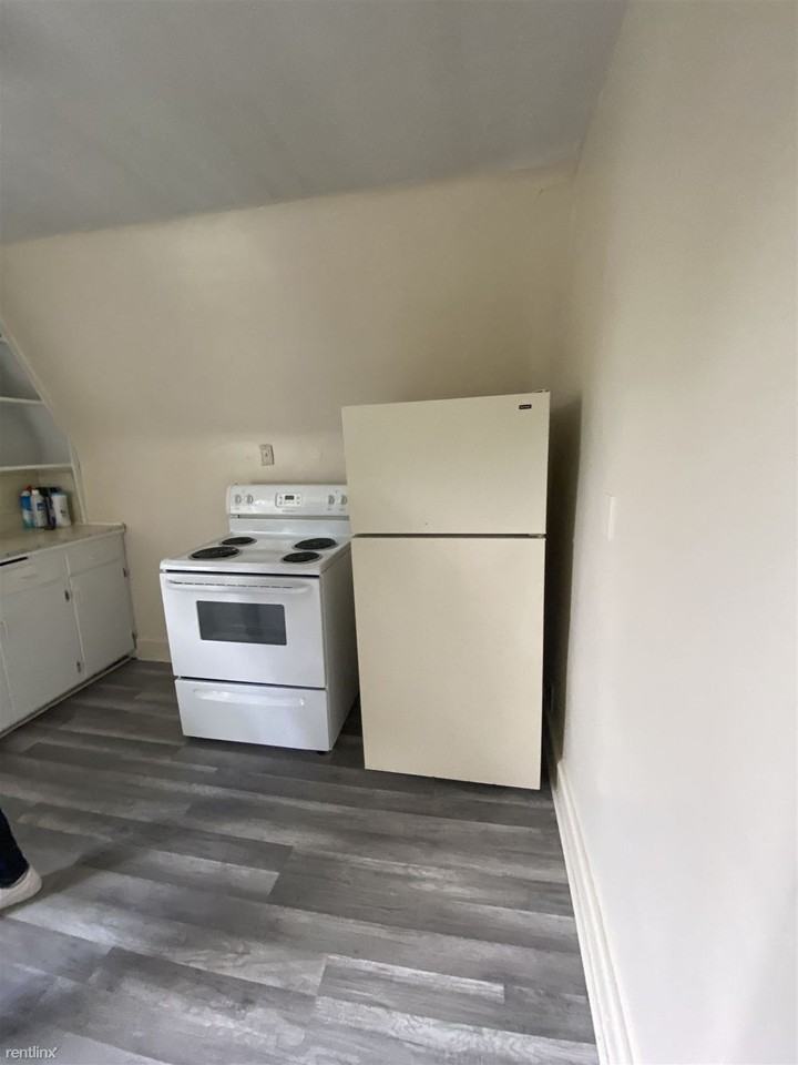 1914 Joslin St - Photo 3 of 12