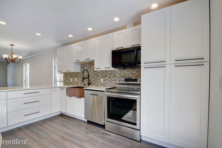 4875 Orleans Ct #A - Photo 3 of 14