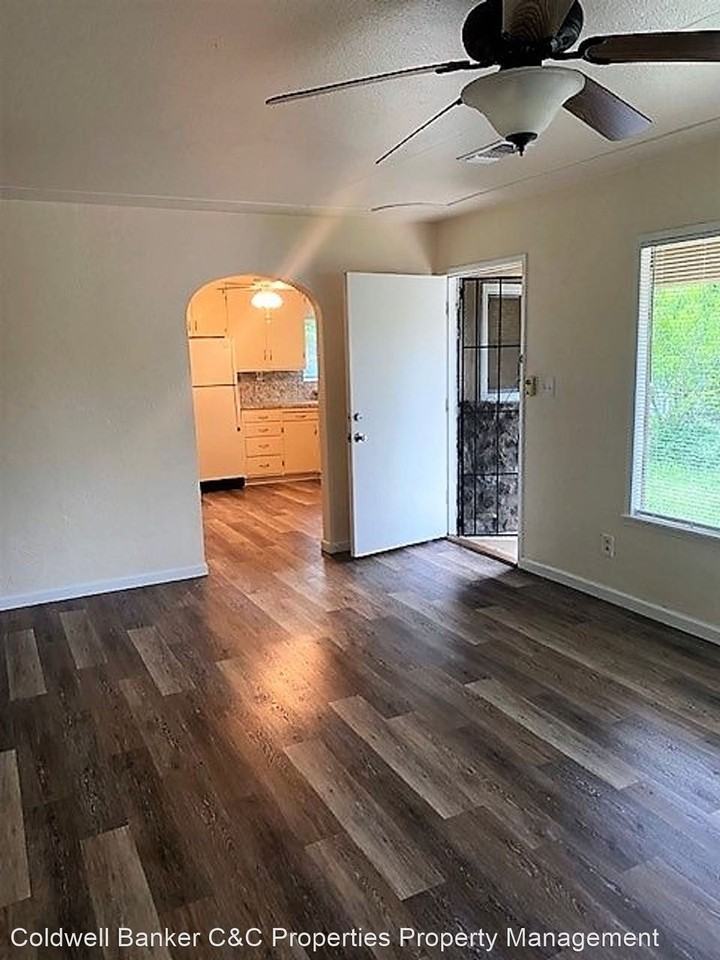 3265 Bechelli Ln - Photo 3 of 16