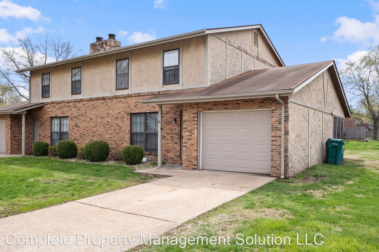 2-4 Kinney Drive - Photo 3 of 25