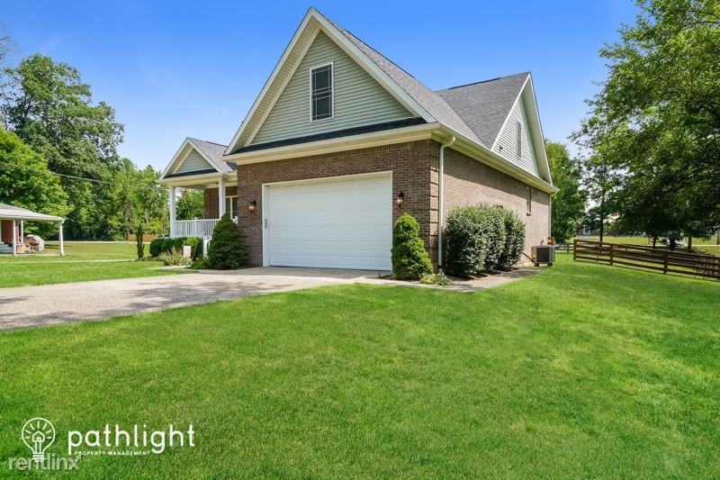 6421 Shirley Ave - Photo 3 of 16
