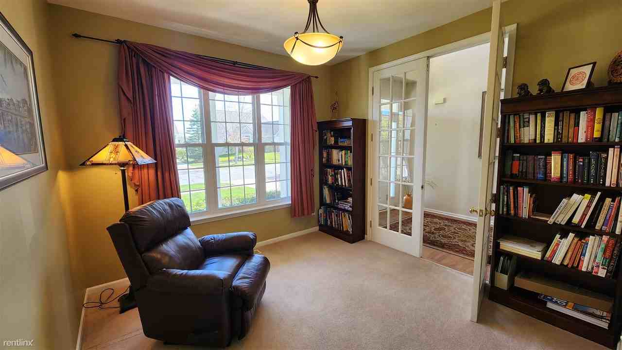 7071 Wilson Dr - Photo 3 of 36