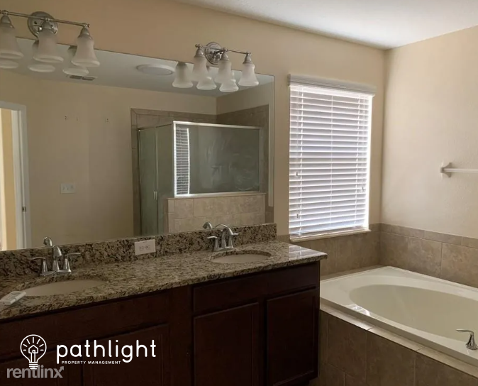 13920 Crater Cir - Photo 3 of 5