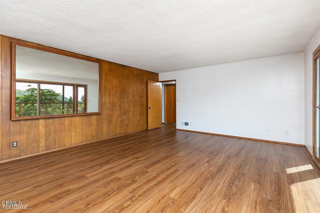 1222 Las Flores Dr - Photo 2 of 7