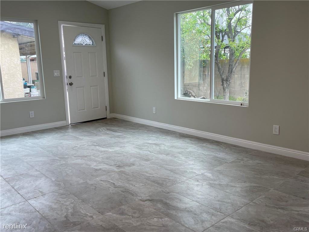 3125 Heglis Ave - Photo 3 of 8