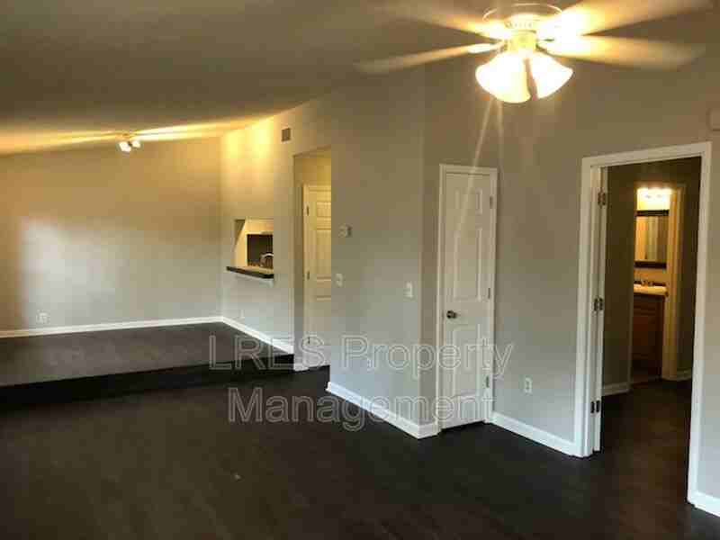 1406 Northlake Dr #1406 - Photo 2 of 48