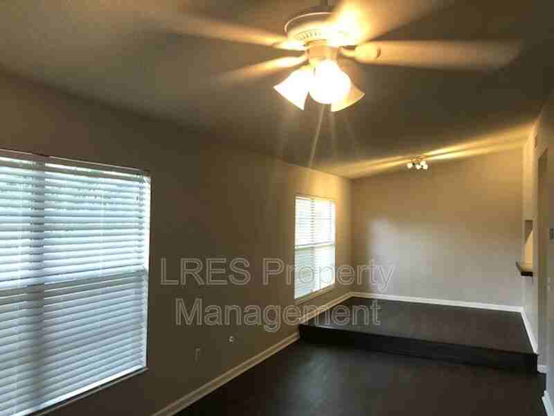 1406 Northlake Dr #1406 - Photo 3 of 48