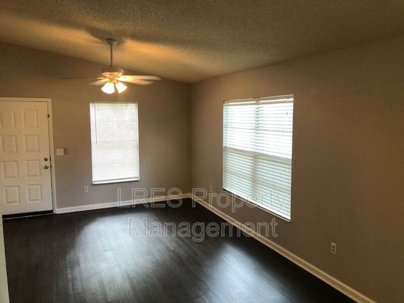 1406 Northlake Dr #1406 - Photo 7 of 48
