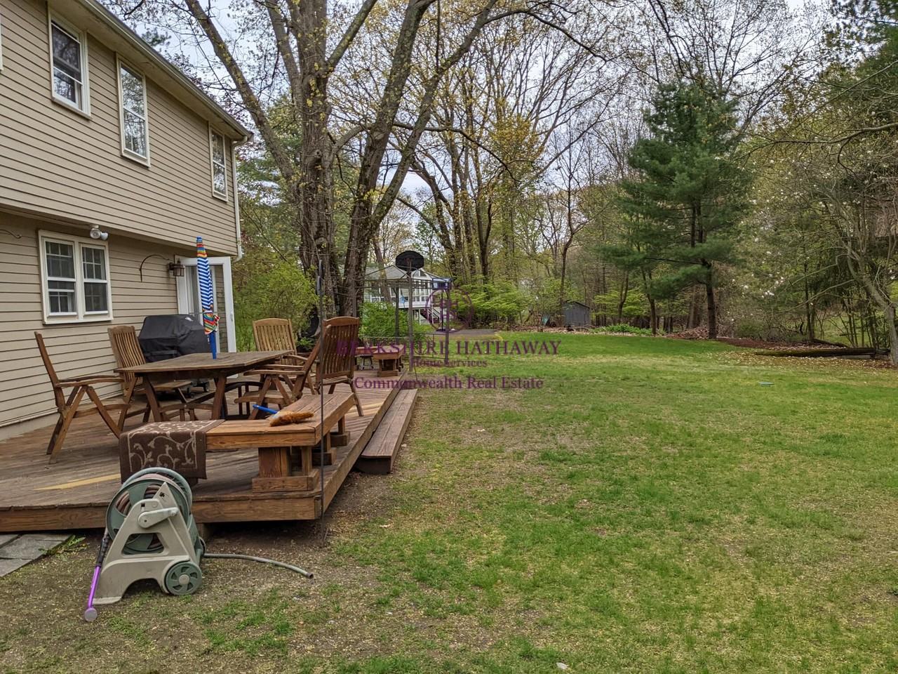 1 Coach Rd - Photo 2 of 24