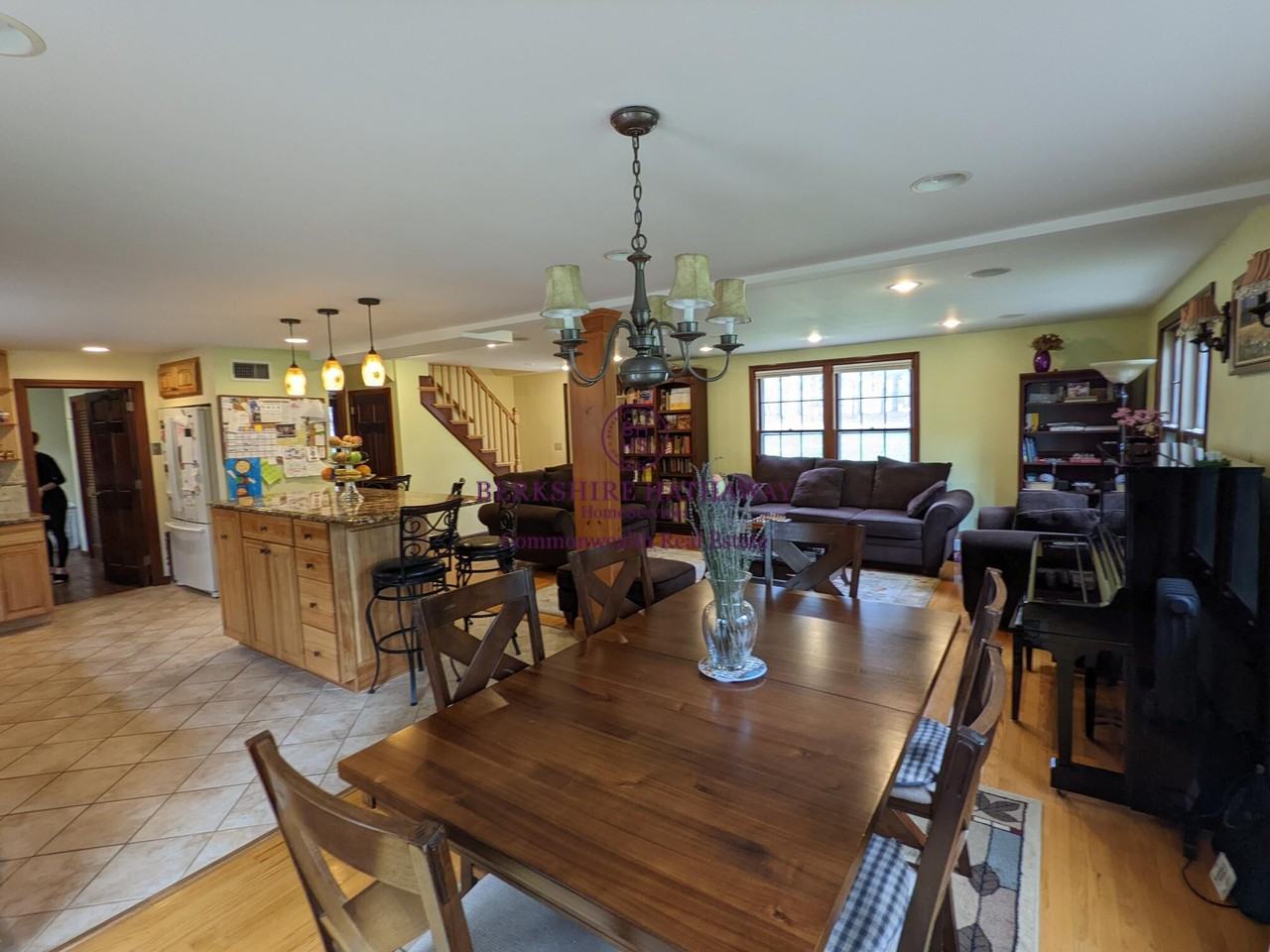 1 Coach Rd - Photo 5 of 24