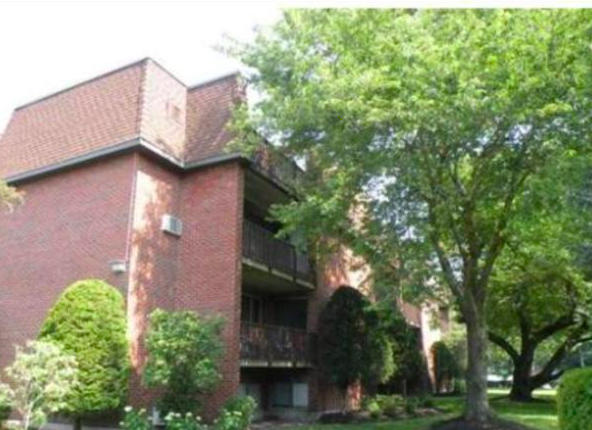 144 Kenrick St #25 - Photo 4 of 11