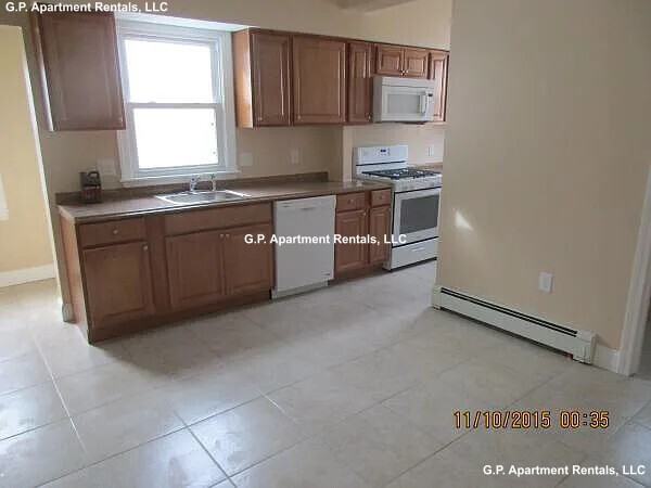 49 Walnut St #2 - Photo 2 of 11