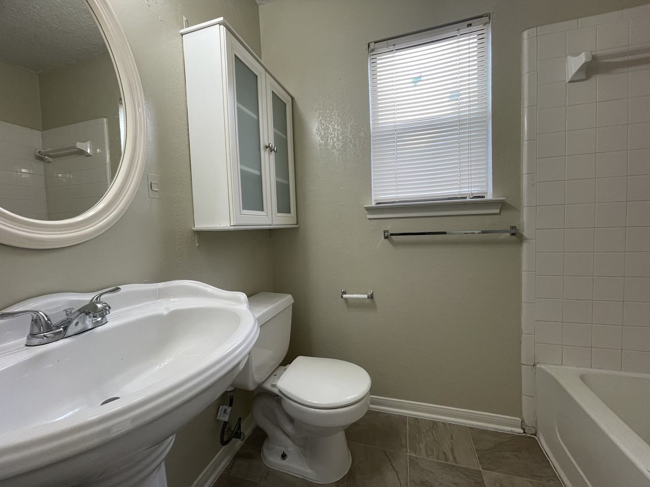 1701 West Ln - Photo 3 of 15