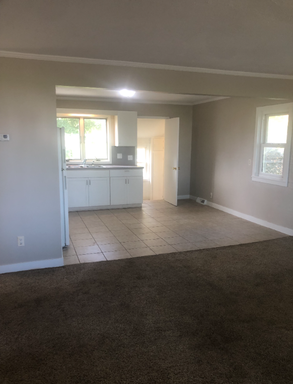 21 Gibson Ave - Photo 3 of 10