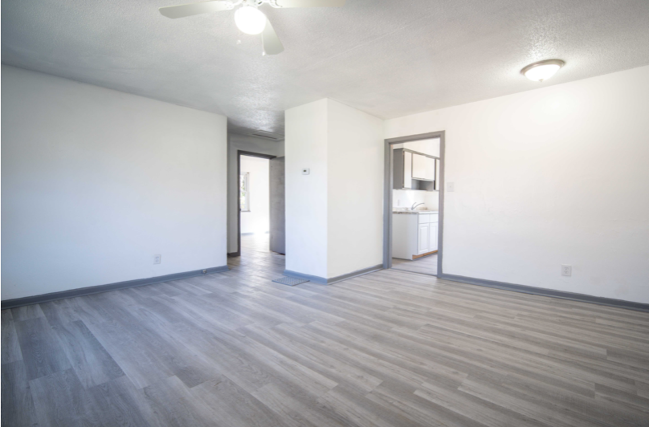 3548 Stanford Pl - Photo 3 of 8