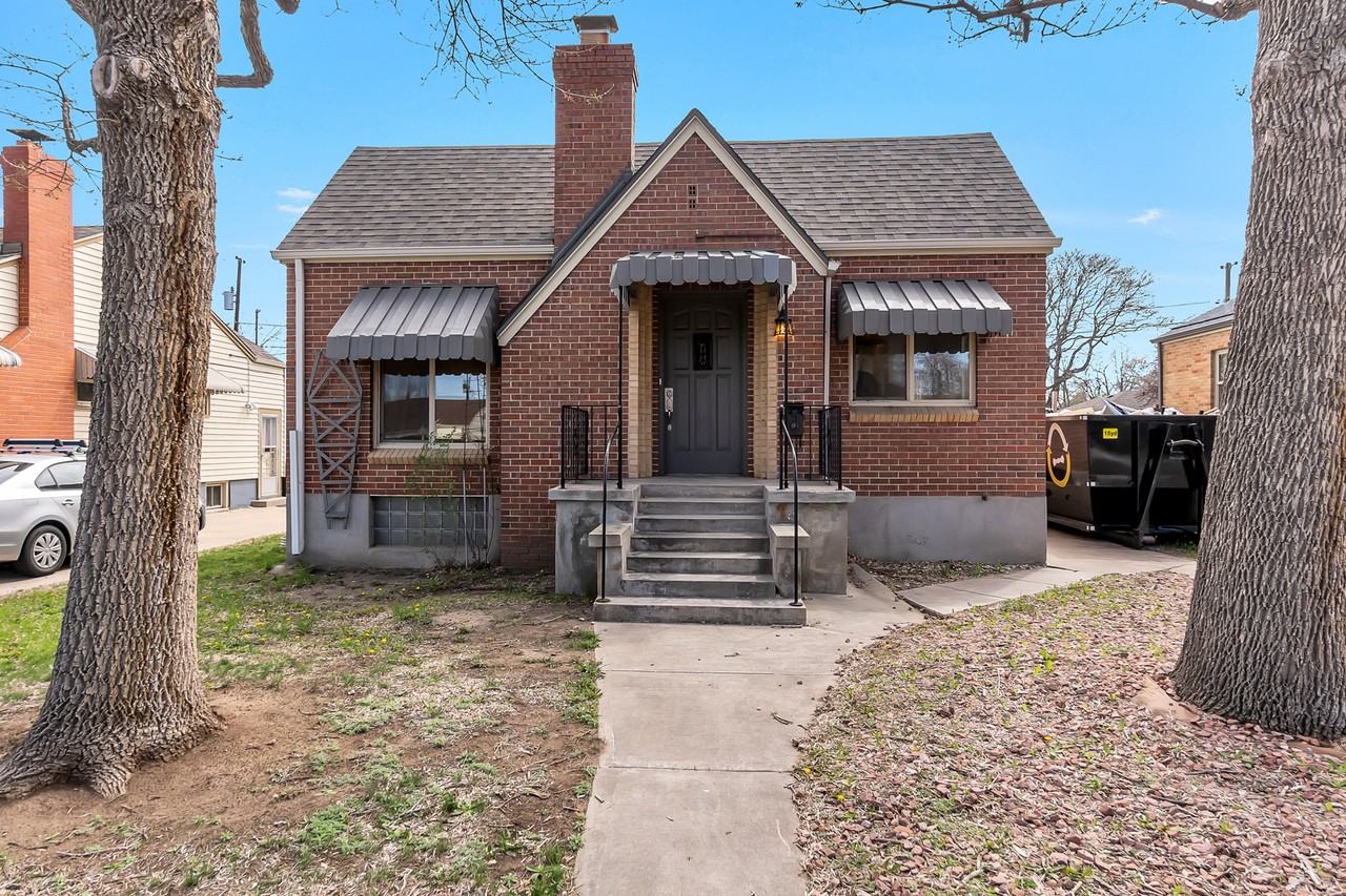 3708 Ames St - Photo 2 of 21