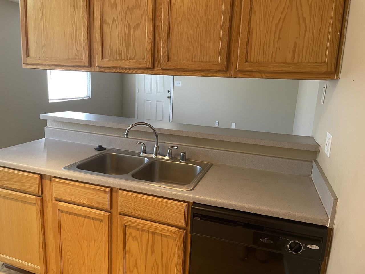 3413 Vail Ave Se - Photo 3 of 17