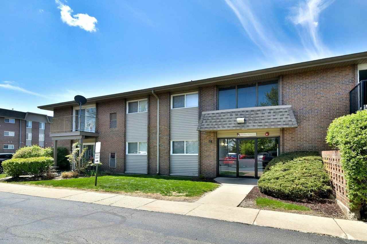 4428 Beau Monde Drive Lisle IL 60532 USA 4 unit Rentals Zumper