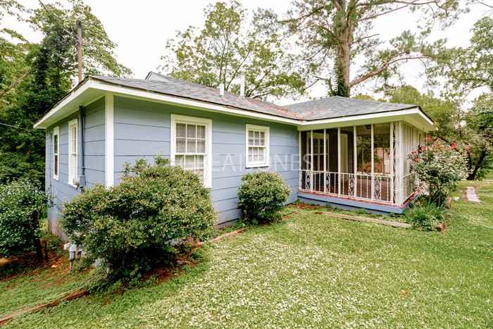 1009 Ozark Ct - Photo 2 of 17