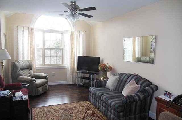 517-521 Malpeque Road Apartments - Photo 3 of 5