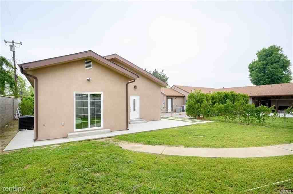 8806 Enfield Avenue, Los Angeles, CA 91325 2 Bedroom Apartment for