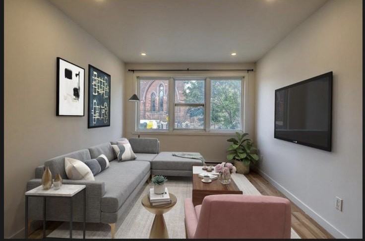 2080 Wellington - Photo 3 of 8