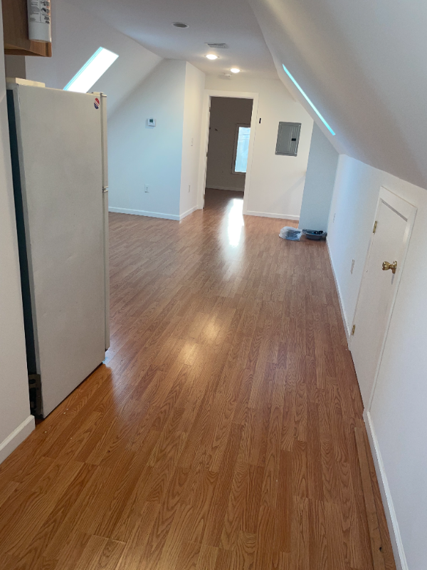 523 Nst. - Photo 3 of 11