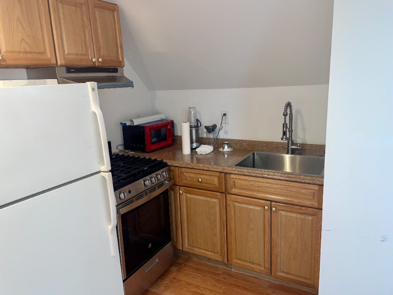 523 Nst. - Photo 4 of 11