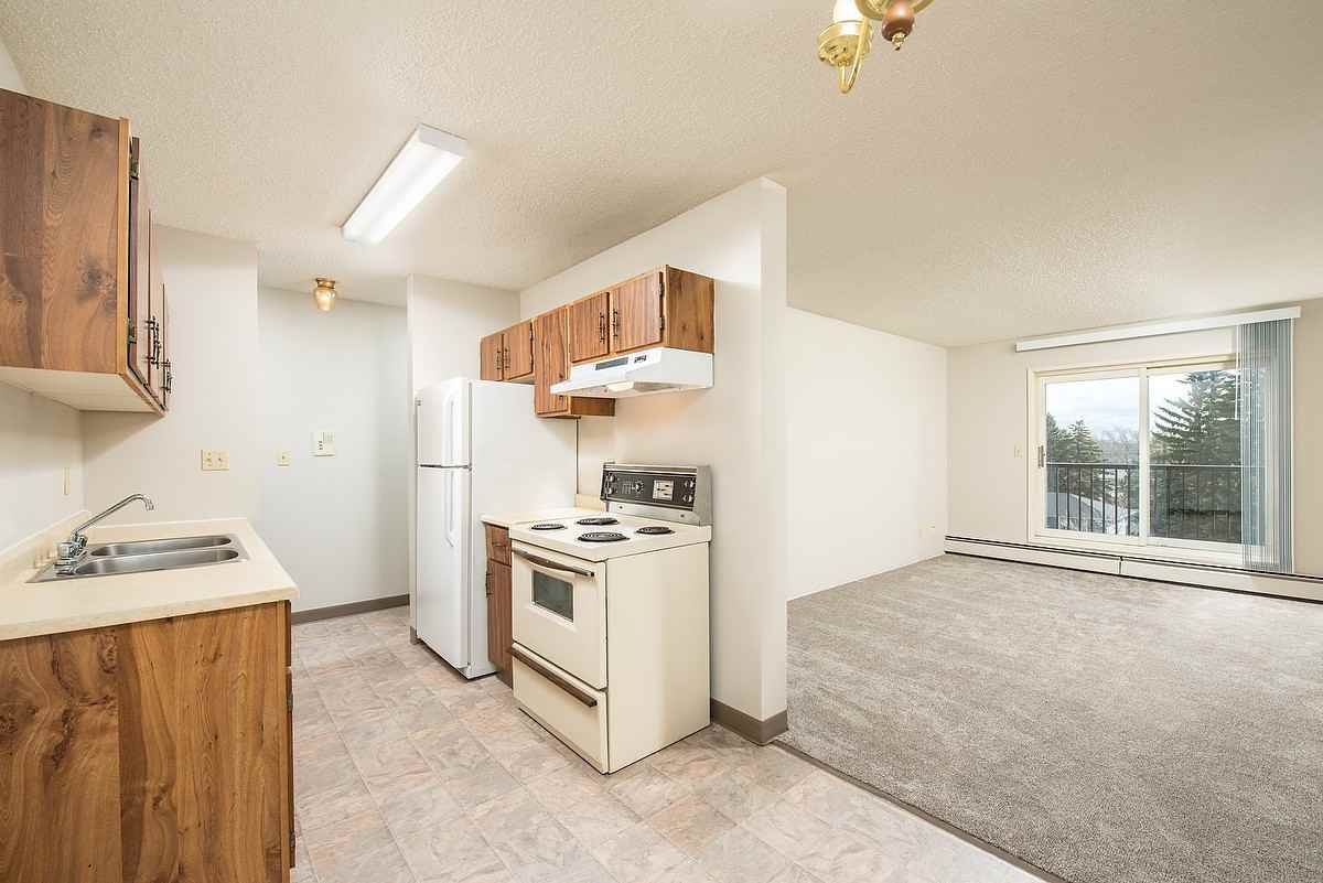 Autumn Manor Apartments 9132 149 St Nw, Edmonton, AB T5R 1C2 Zumper