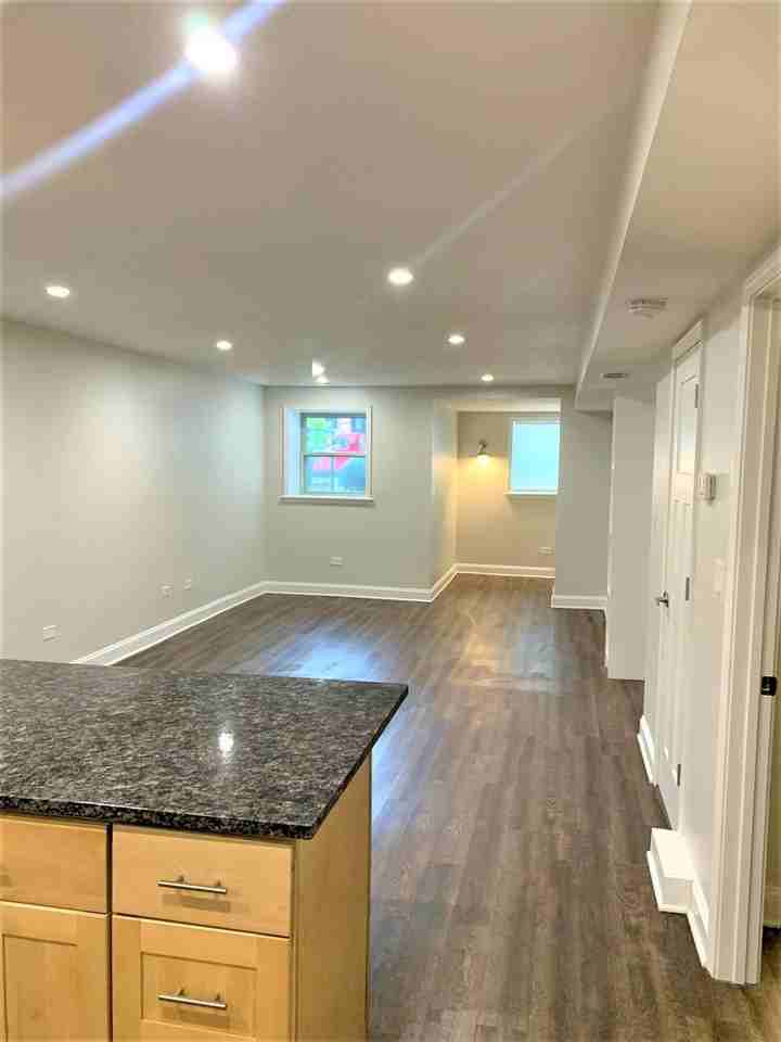 3522 N Leavitt St #G - Photo 3 of 18