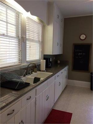 1617 Kenilworth Ave #1 - Photo 6 of 11