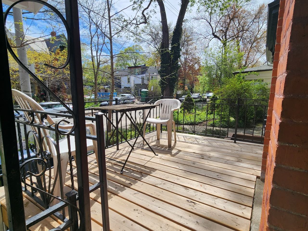150 Robert Street - Photo 3 of 17