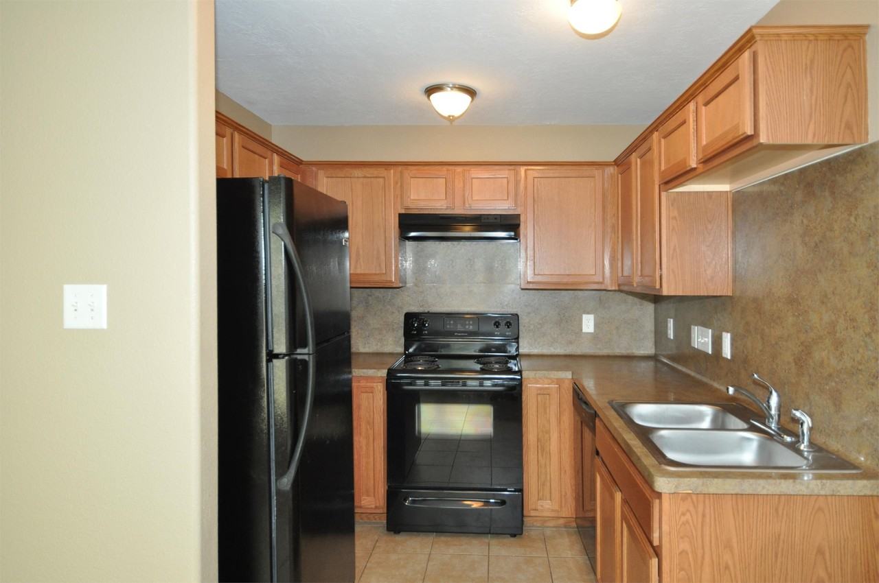 21475 W Wallis Dr Unit B #B - Photo 5 of 12
