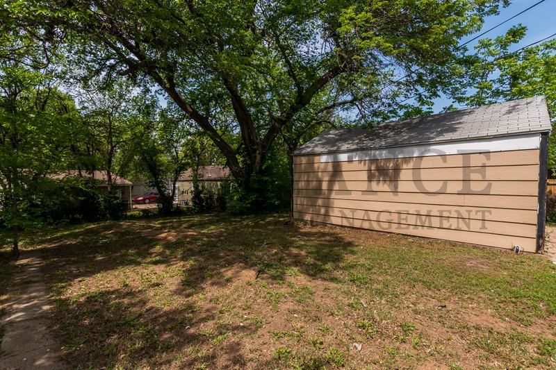 2219 N Prince St - Photo 4 of 19