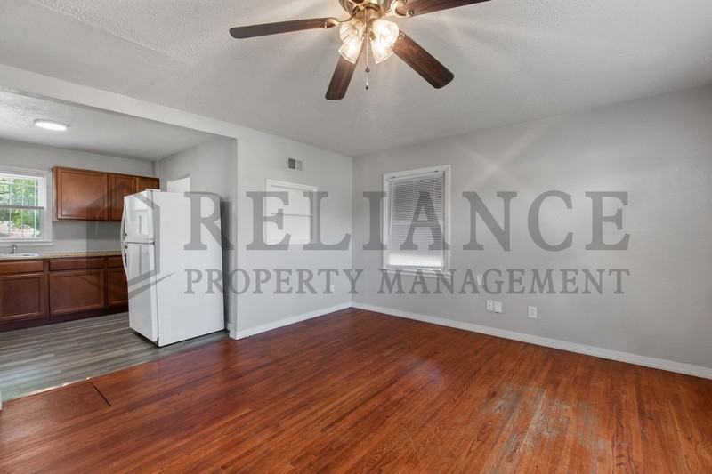 2219 N Prince St - Photo 6 of 19