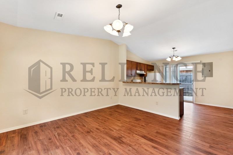 4248 W Newell St - Photo 7 of 16