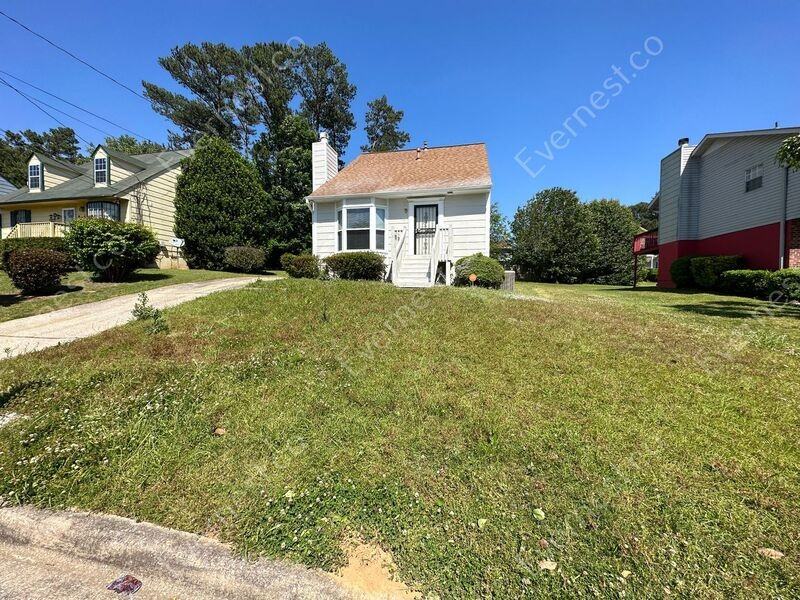 1929 Linden Dr - Photo 2 of 18