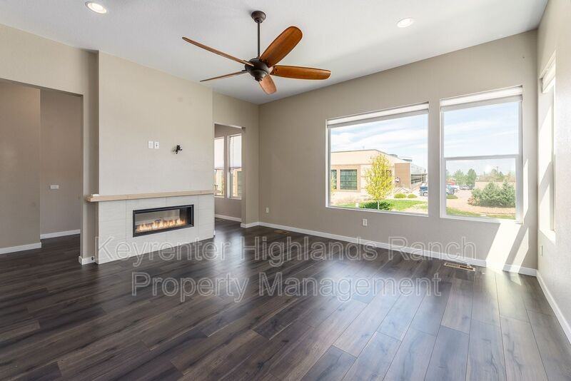 955 Ramblestone Ln - Photo 4 of 16