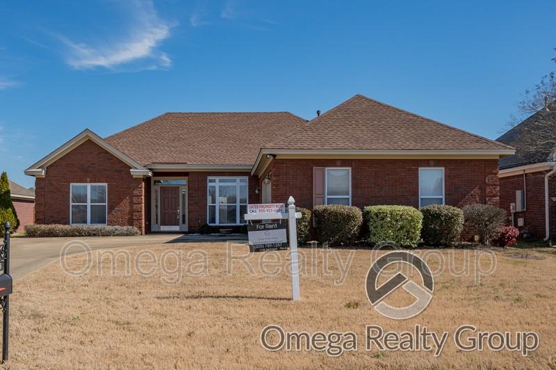 1325 Meadow Glen Rd - Photo 2 of 50