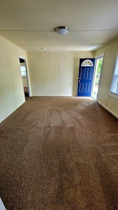 942 Halsey Ln - Photo 6 of 13